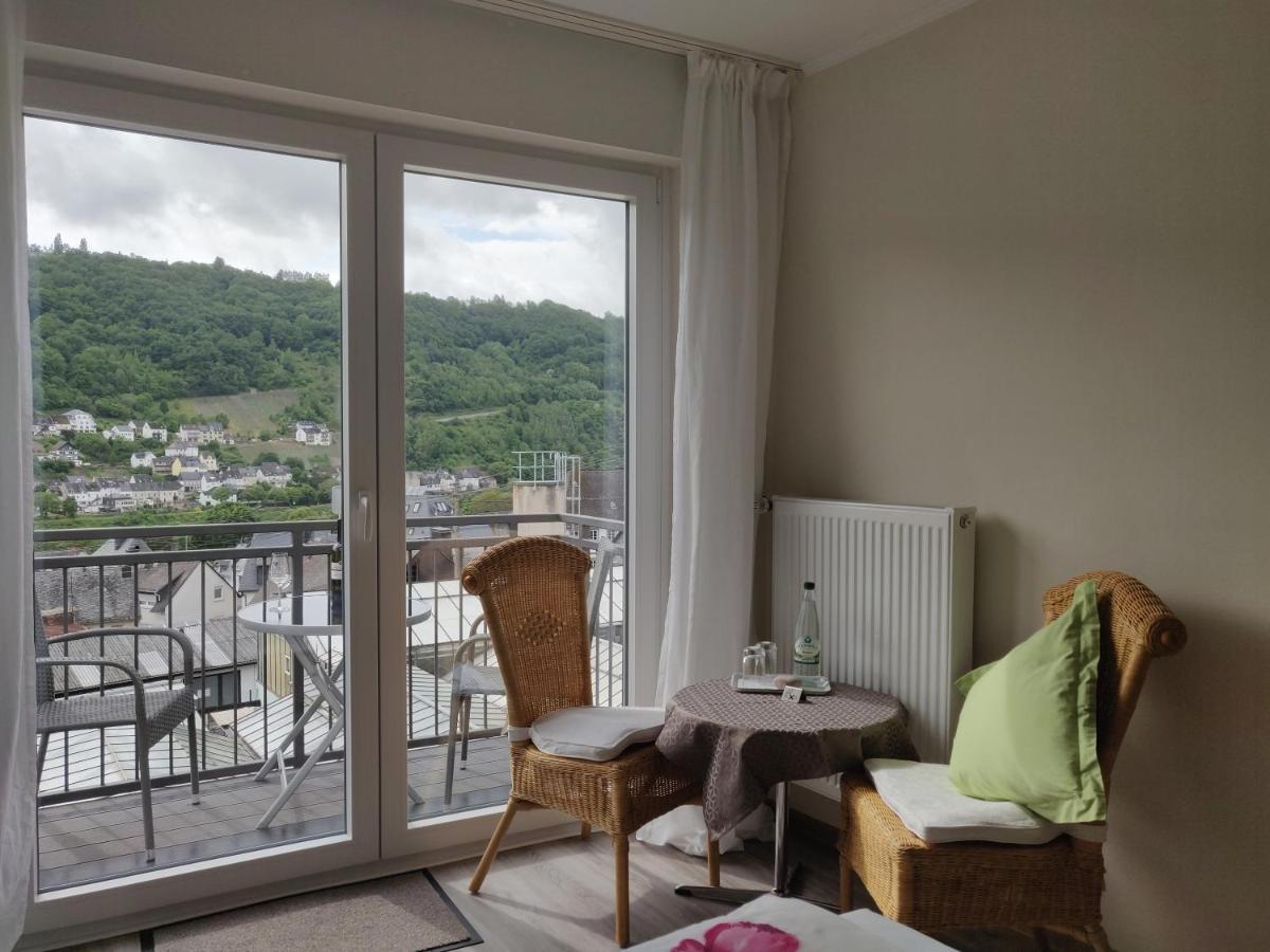 Weingut Stiftshof Hotel Енкирх Екстериор снимка