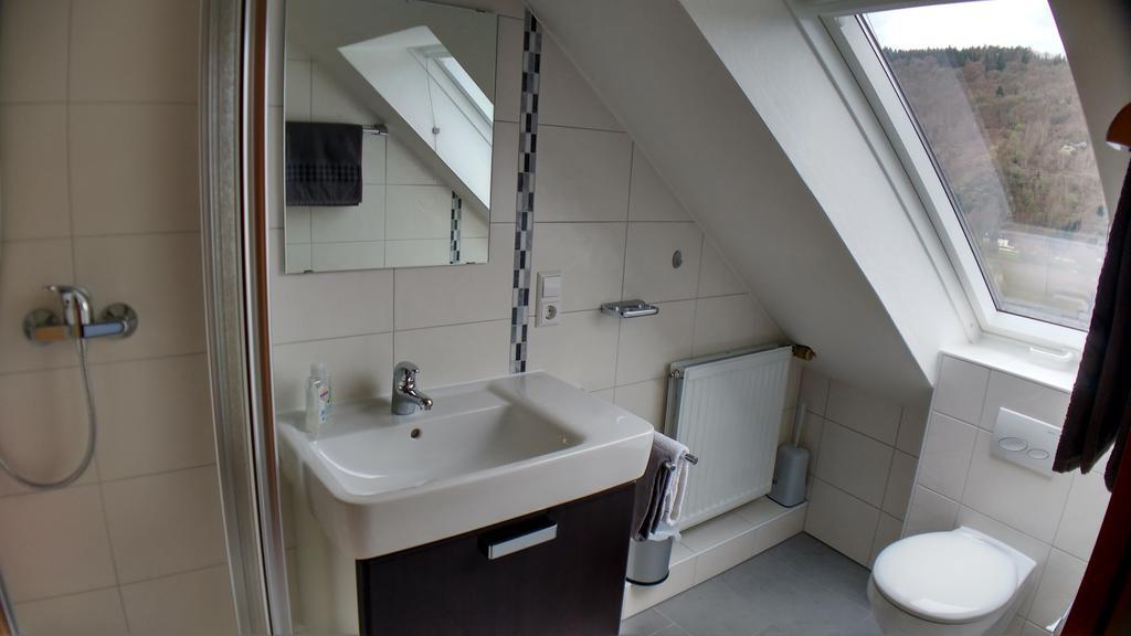 Weingut Stiftshof Hotel Енкирх Екстериор снимка