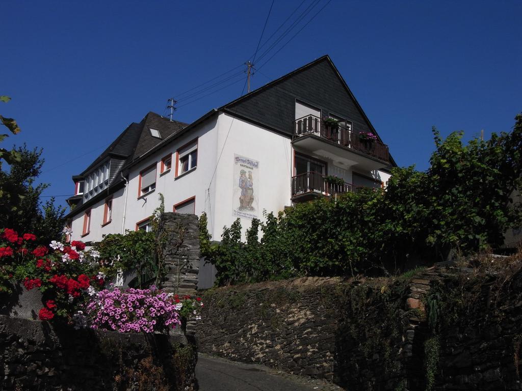 Weingut Stiftshof Hotel Енкирх Екстериор снимка